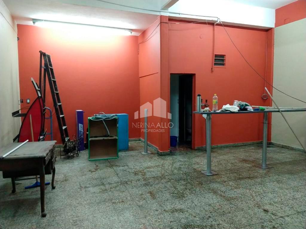 Venta Local con Vivivenda en Castelar Sur 2
