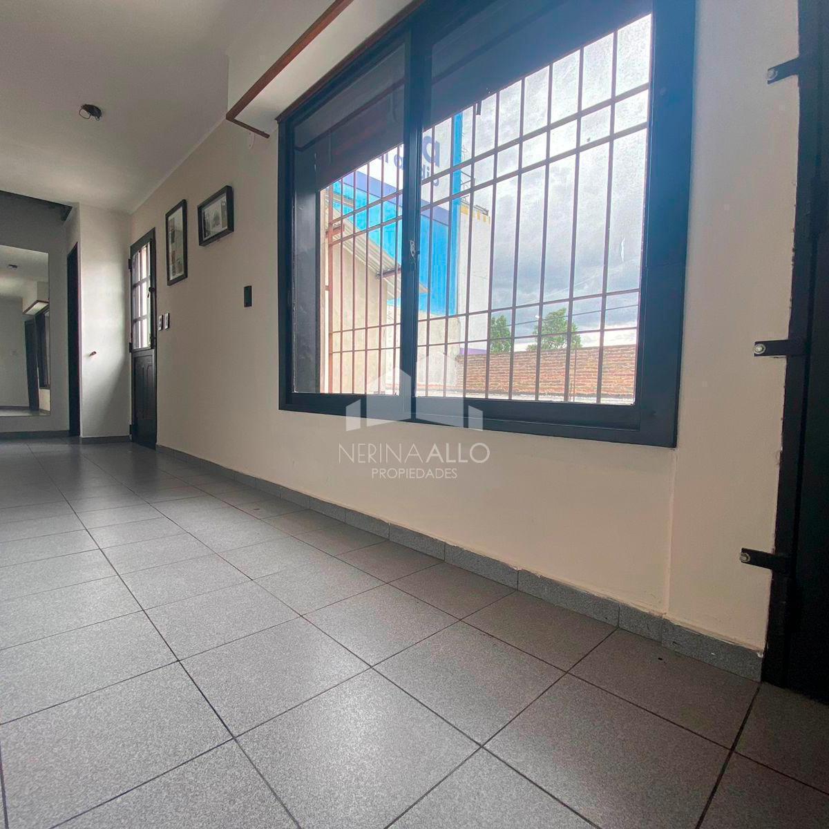 Venta Local con Vivivenda en Castelar Sur 3