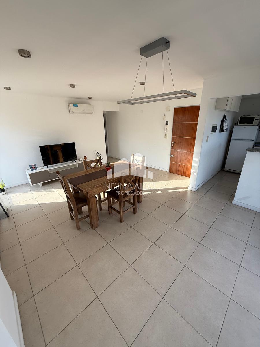 VENTA DEPARTAMENTO DOS AMBIENTES CON COCHERA ITUZAINGO NORTE