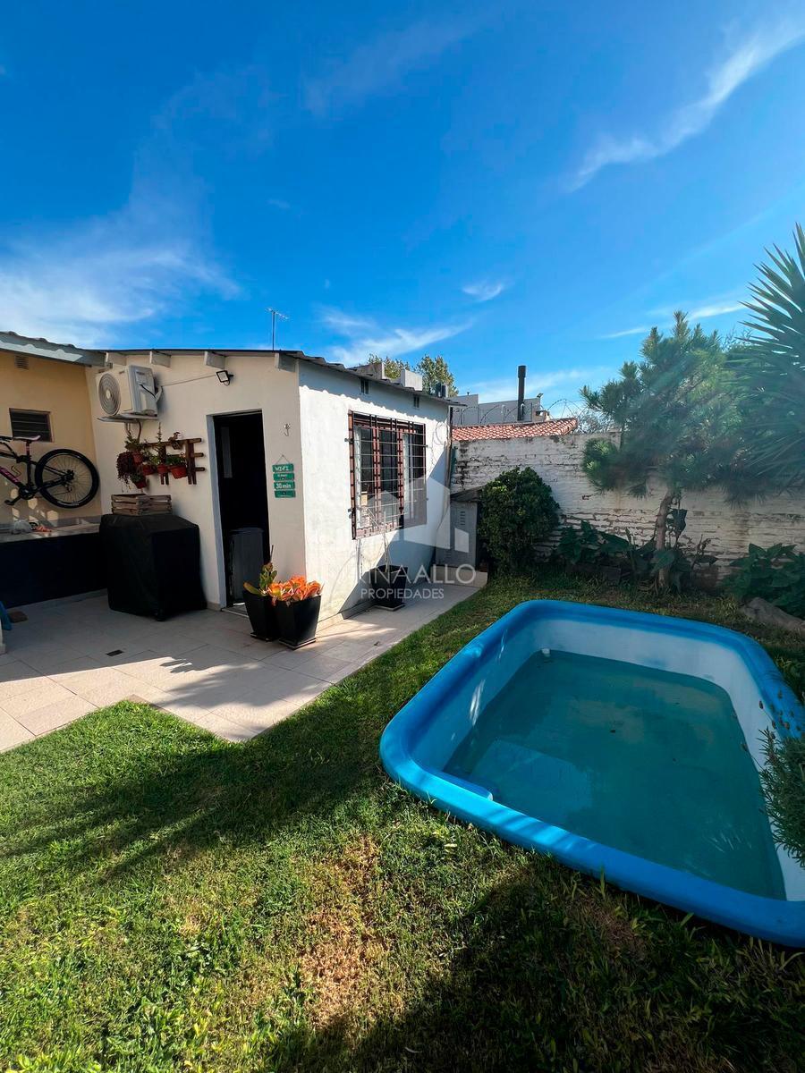 Venta Casa de 4 ambientes en Castelar
