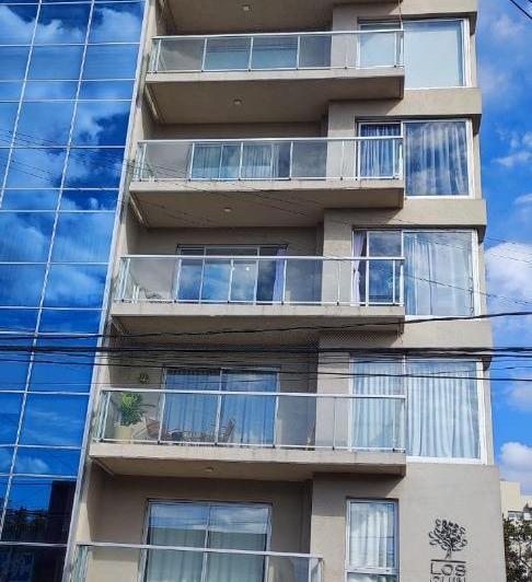 Alquiler Departamento Monoambiente con Cochera en Ituzaingo Sur 3