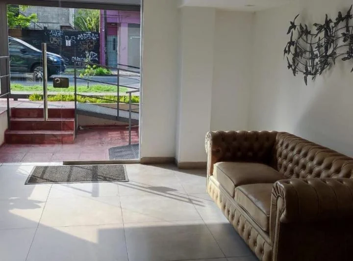 Alquiler Departamento Monoambiente con Cochera en Ituzaingo Sur 4