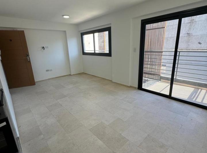 VENTA DE DEPARTAMENTO 2 AMB MORON 3
