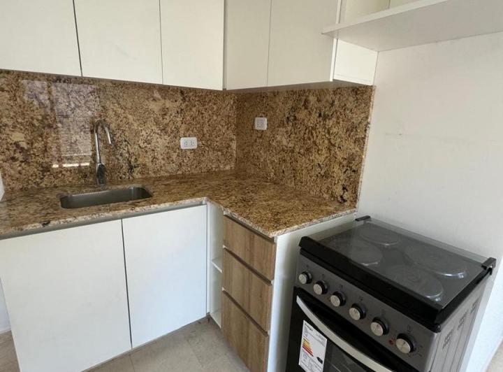 VENTA DE DEPARTAMENTO 2 AMB MORON 5
