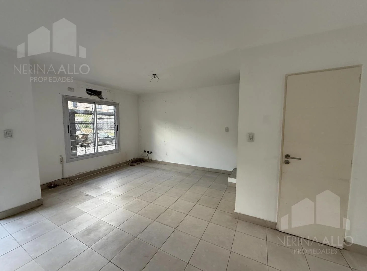 Foto de DUPLEX 3 AMBIENTES CON COCHERA COMPLEJO CERRADO ITUZAINGÓ NORTE APTO, imagen 4