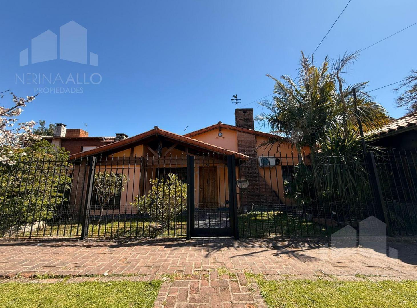 Venta Casa 5 Ambientes en Castelar Norte