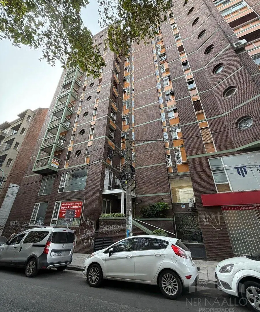 Venta Oficina 5 Ambientes en Moron Centro 4