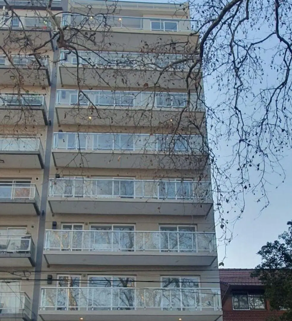 VENTA departamento 2 ambientes VERSALLES 5