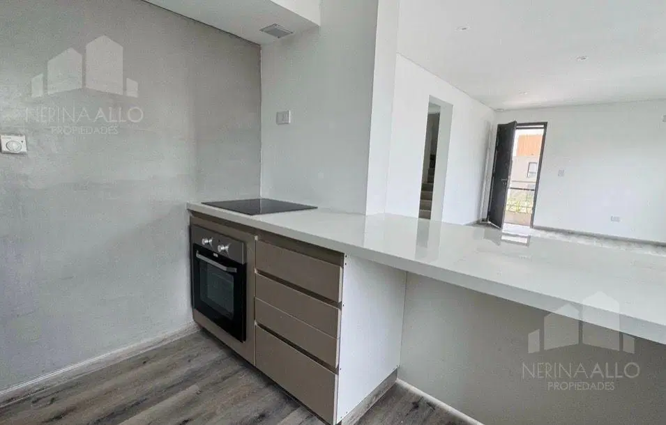 Venta de Departamento 4 ambientes en Nordelta 5