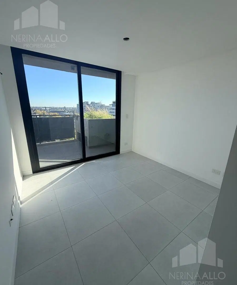 VENTA DEPARTAMENTO 2 AMBIENTES COCHERA TERRAZA ITUZAINGO NORTE 8