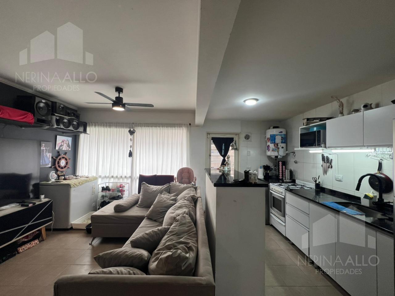 VENTA CASA 3 AMBIENTES EN CASTELAR SUR