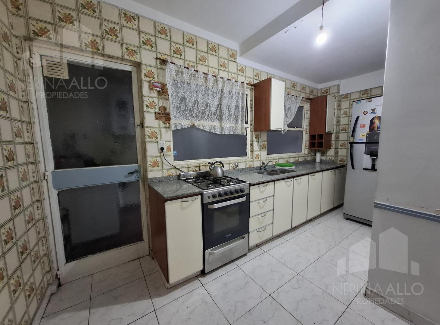 VENTA DEPARTAMENTO 3 AMBIENTES COLEGIALES CABA - BALCON ATERRAZADO, PATIO, BAULERA