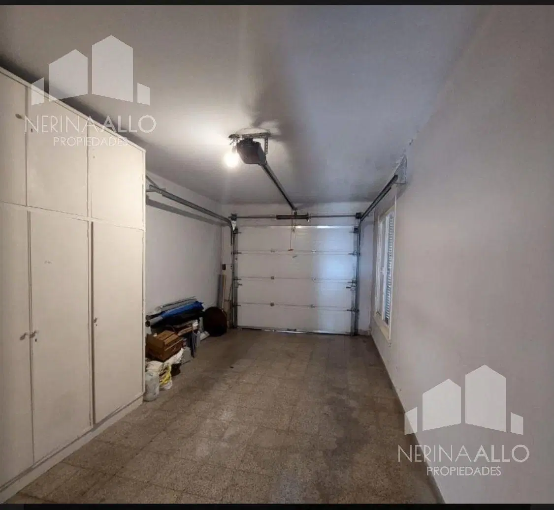 VENTA CASA 3 AMBIENTES CASTELAR NORTE PILETA 5