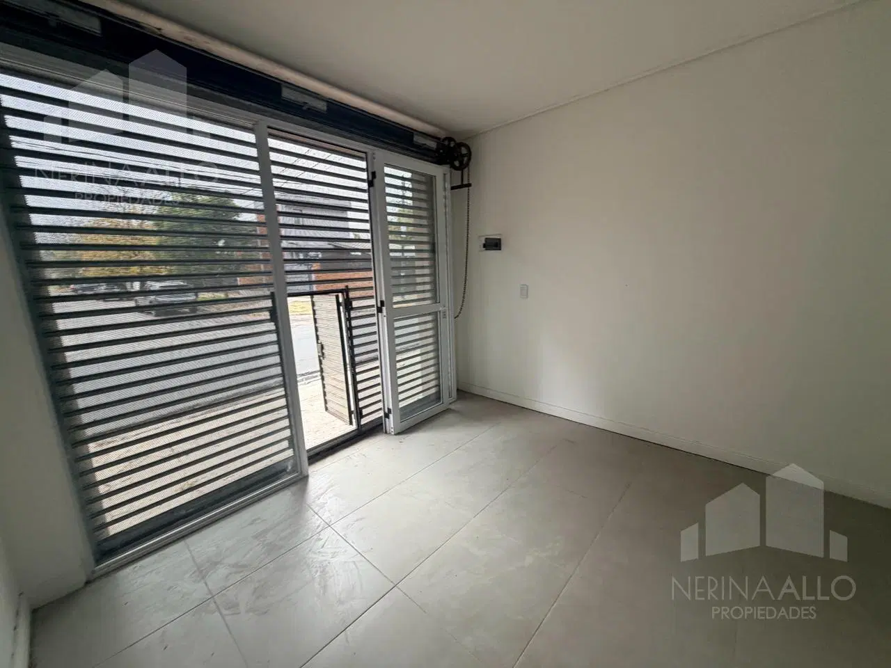 VENTA LOCAL EN ITUZAINGO NORTE 2