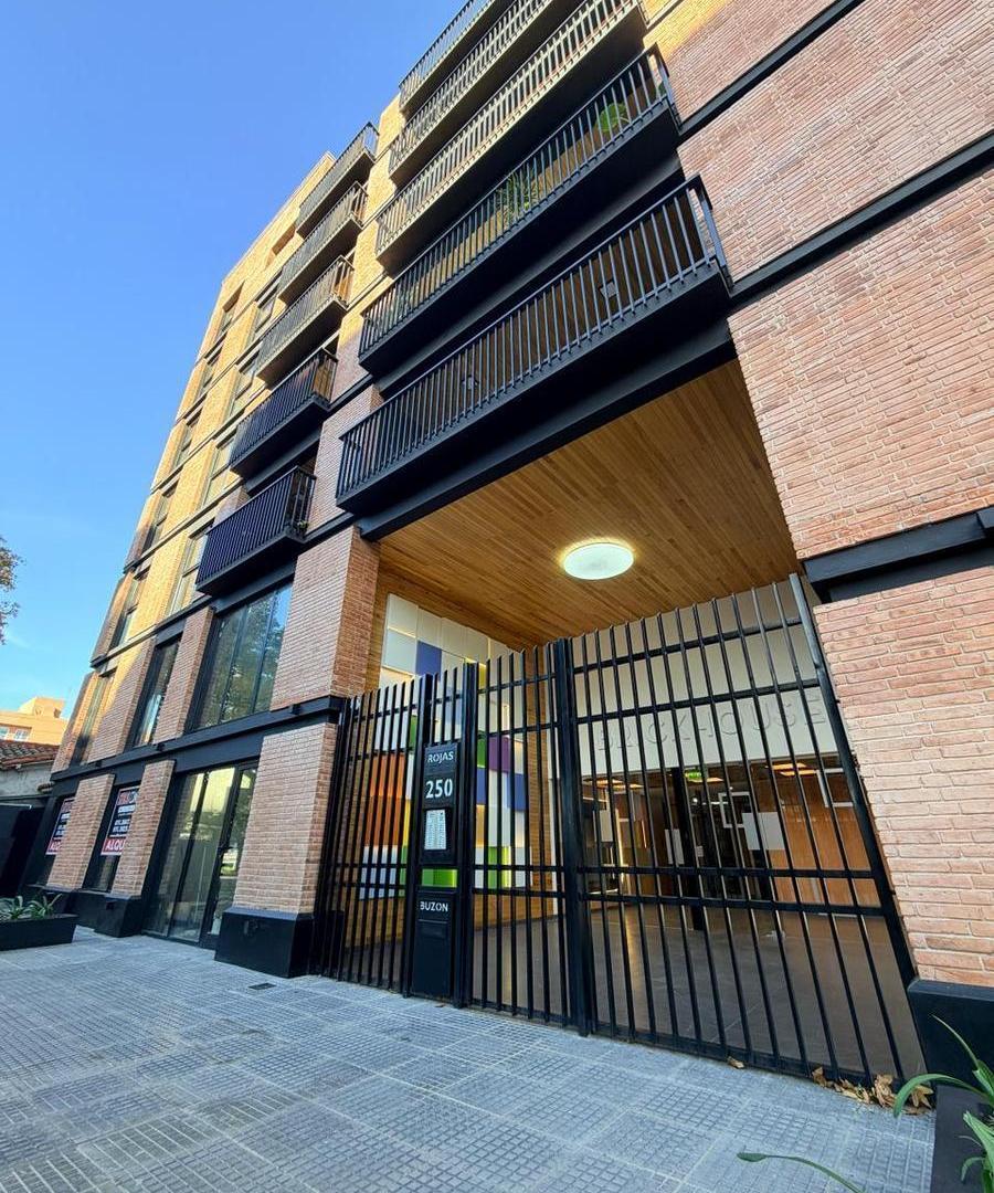 Venta Departamento 4 Ambientes Con Terraza y Cochera en Ituzaingo Norte