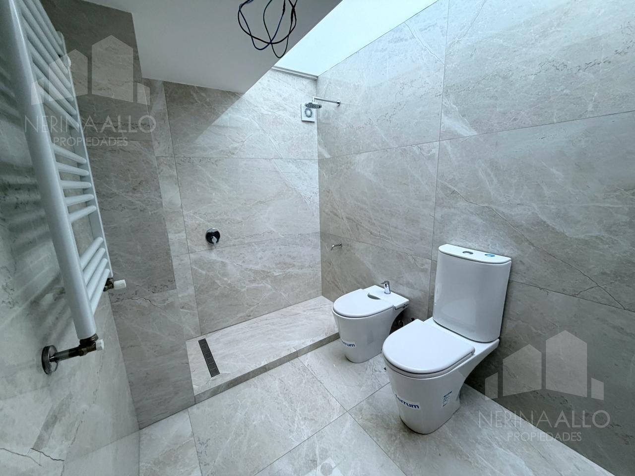 Venta Departamento 4 Ambientes Con Terraza y Cochera en Ituzaingo Norte