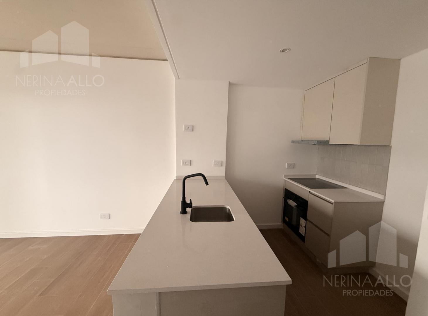 Foto de DEPARTAMENTO 2 AMBIENTES CON COCHERA EN PARQUE LELOIR, imagen 4