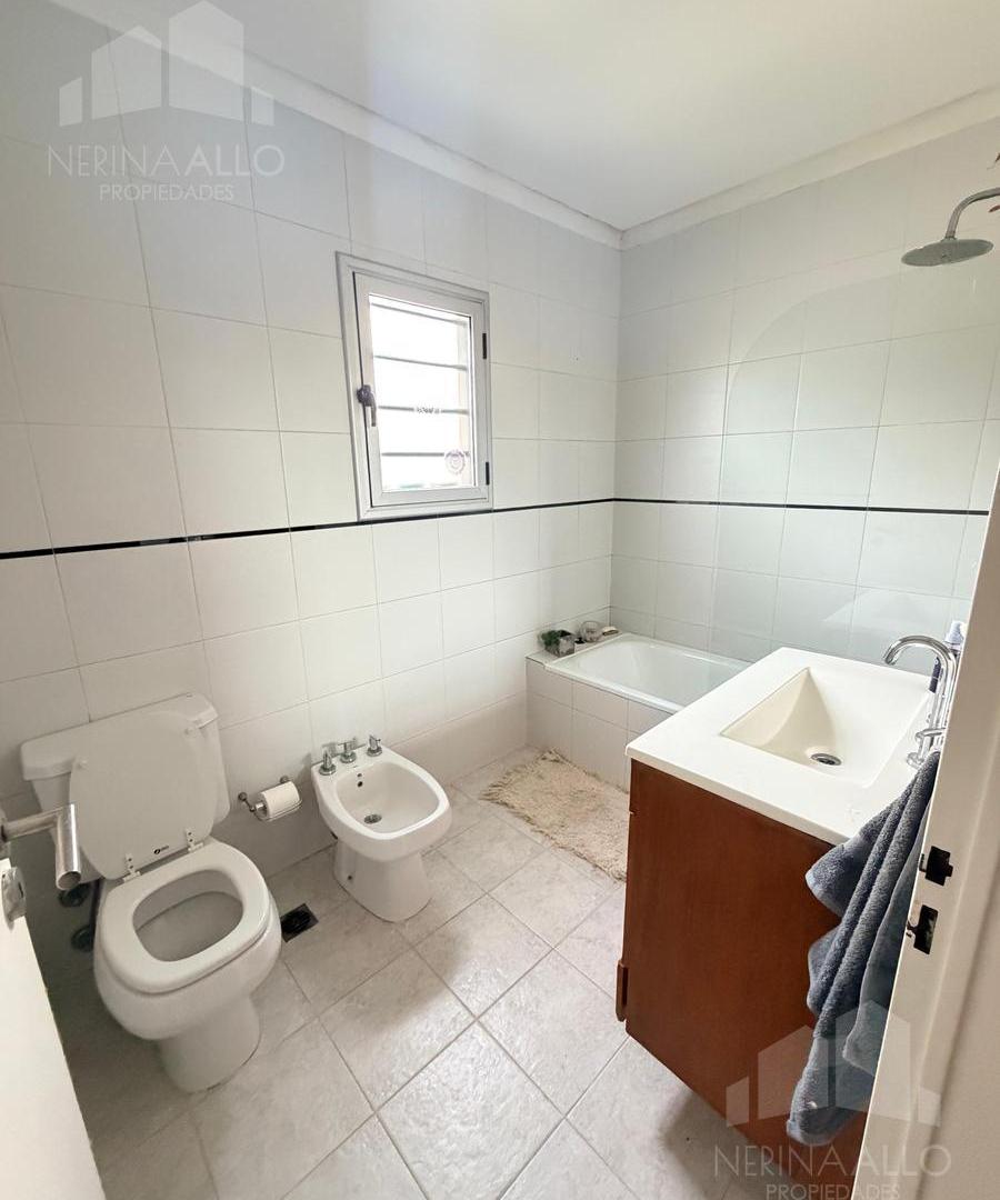 Foto de Venta Casa 4 Ambientes Apto Credito en Castelar Norte, imagen 5