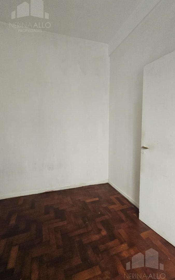 Foto de VENTA DPTO 2 AMBIENTES EN MONSERRAT, imagen 2