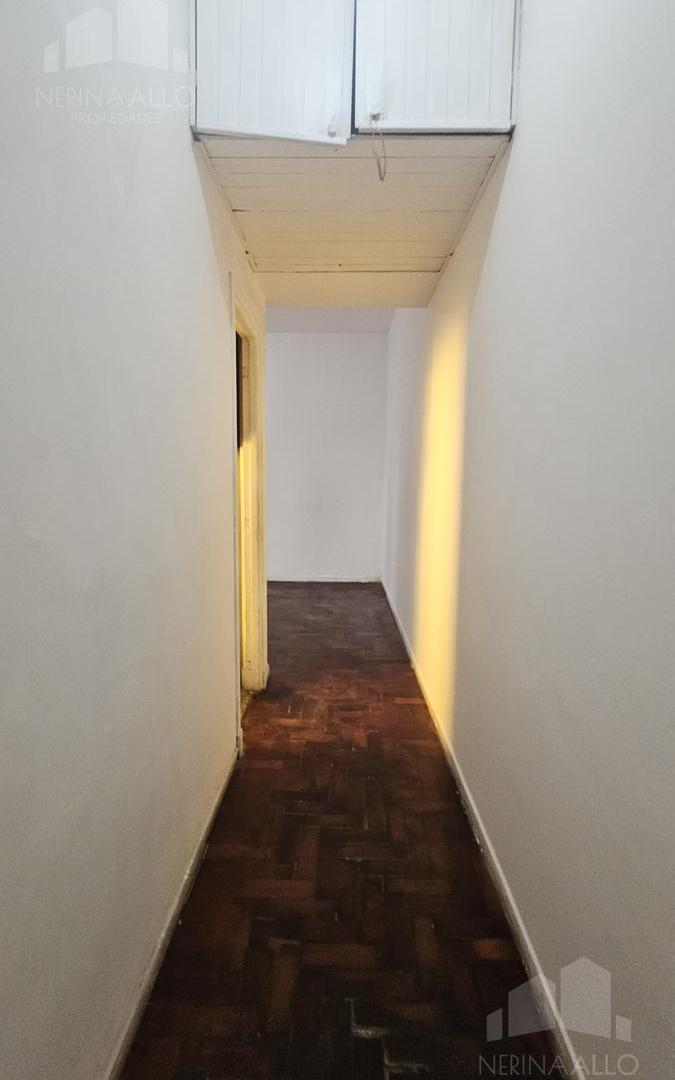 Foto de VENTA DPTO 2 AMBIENTES EN MONSERRAT, imagen 1
