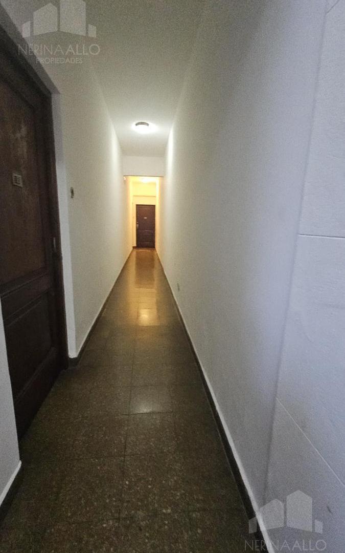 Foto de VENTA DPTO 2 AMBIENTES EN MONSERRAT, imagen 4