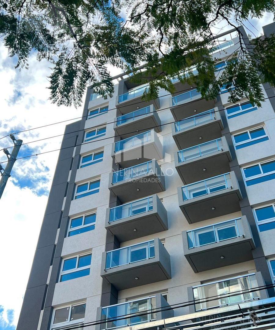 Foto de VENTA DEPARTAMENTO 2 AMBIENTES CON COCHERA Y BAULERA EDIFICIO SENTIRE, imagen 2