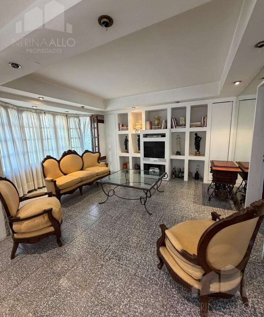 Foto de VENTA CASA 4 AMBIENTES CASTELAR NORTE CON POSIBILIDAD DE FINANCIACIÓN, imagen 2