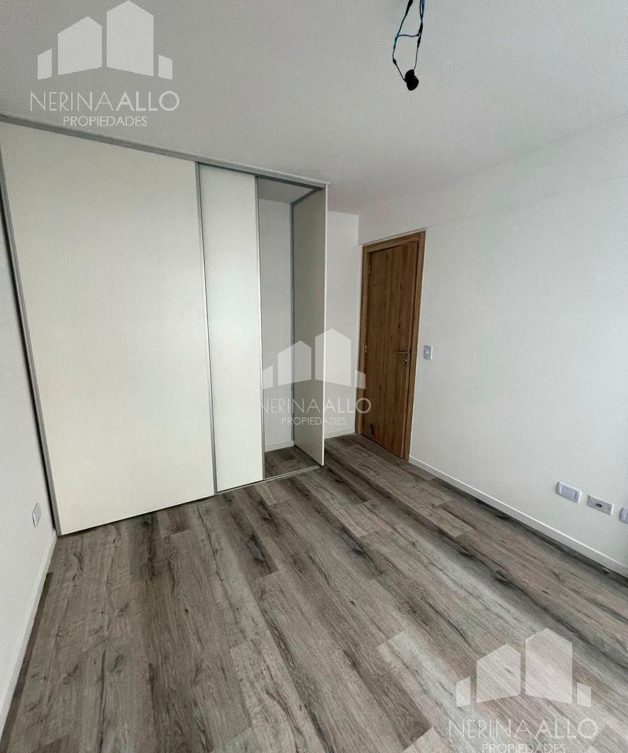 Foto de Alquiler Dos Ambientes Con Cochera En Ituzaingo Norte, imagen 3