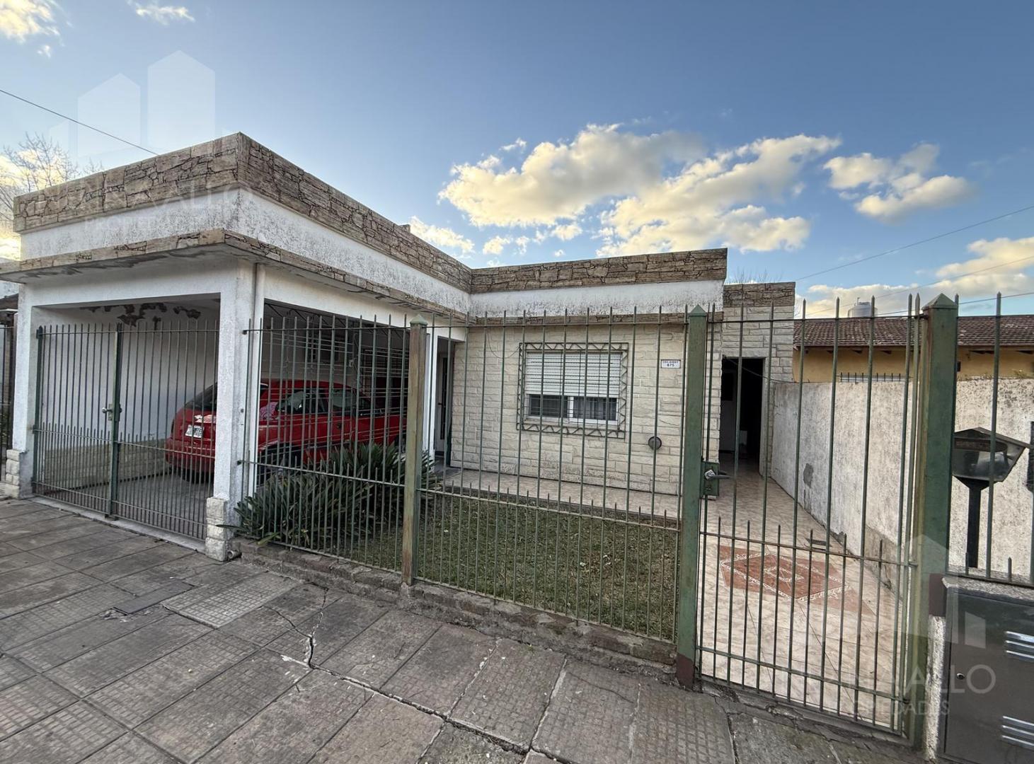 Foto de VENTA CASA 4 AMBIENTES APTO CREDITO EN ITUZAINGO NORTE, imagen 1