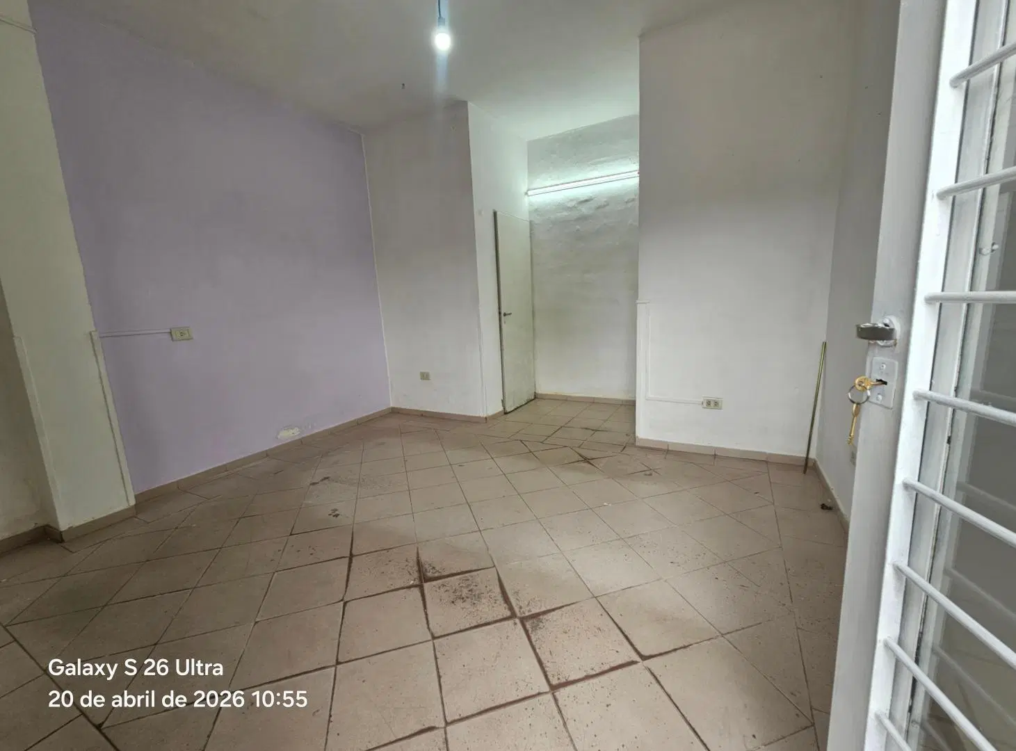 HERMOSO LOCAL COMERCIAL EXC UBICACIÓN. 4