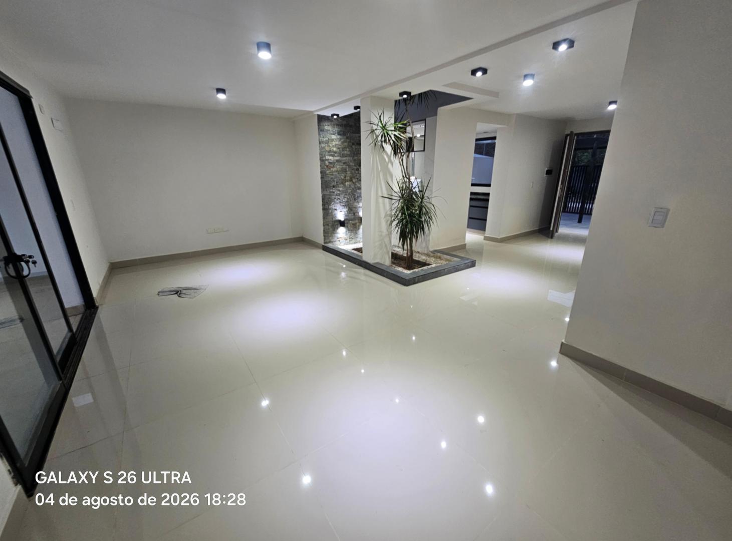 Foto de BELLO/ESTRENAR/3 DORM/3 BAÑOS/COCHERA, imagen 2