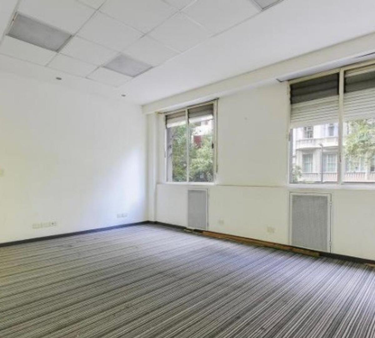 Venta Oficina Comercial 5 Ambientes Monserrat 2