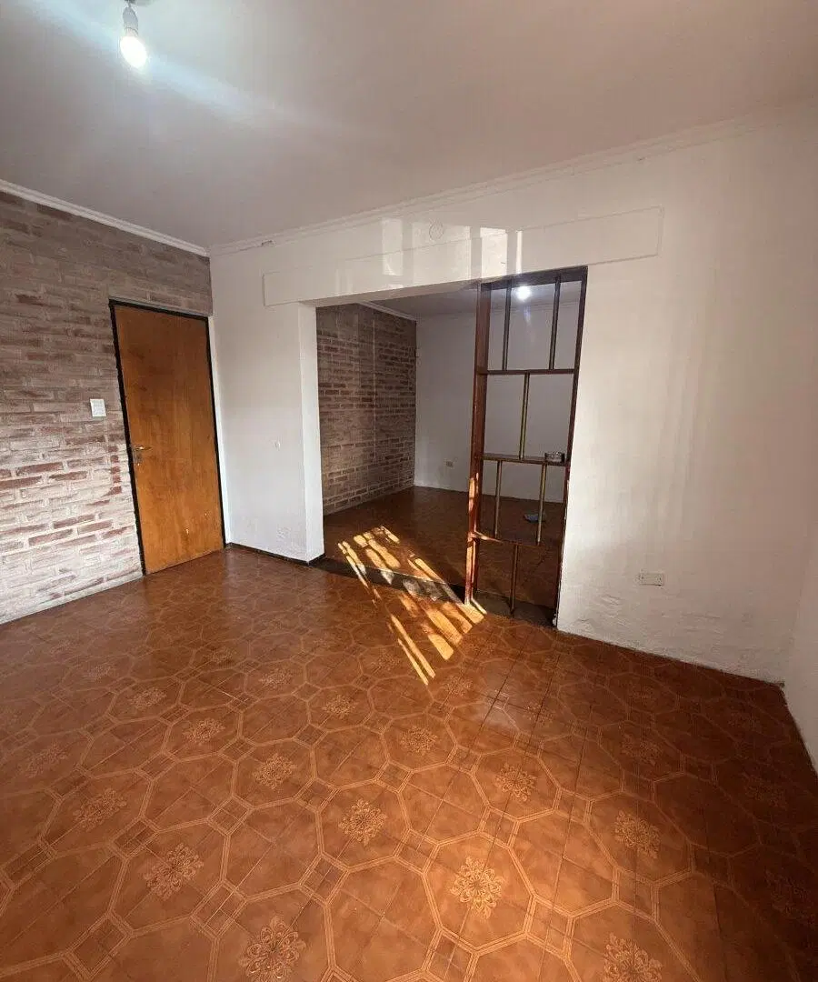 Alquiler Casa a metros Av. Richieri 5