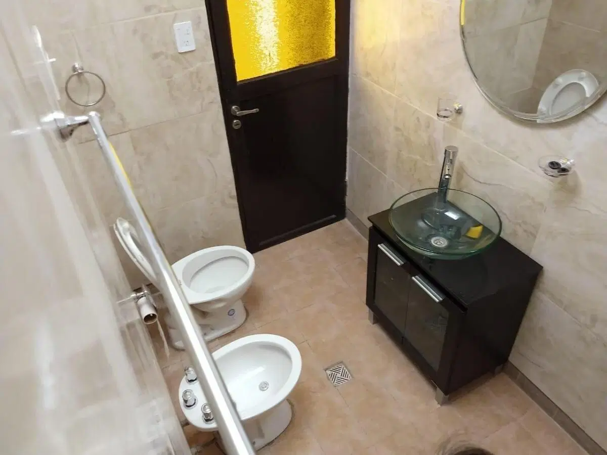 ¡OPORTUNIDAD! DOS CASAS EN UN MISMO TERRENO 2