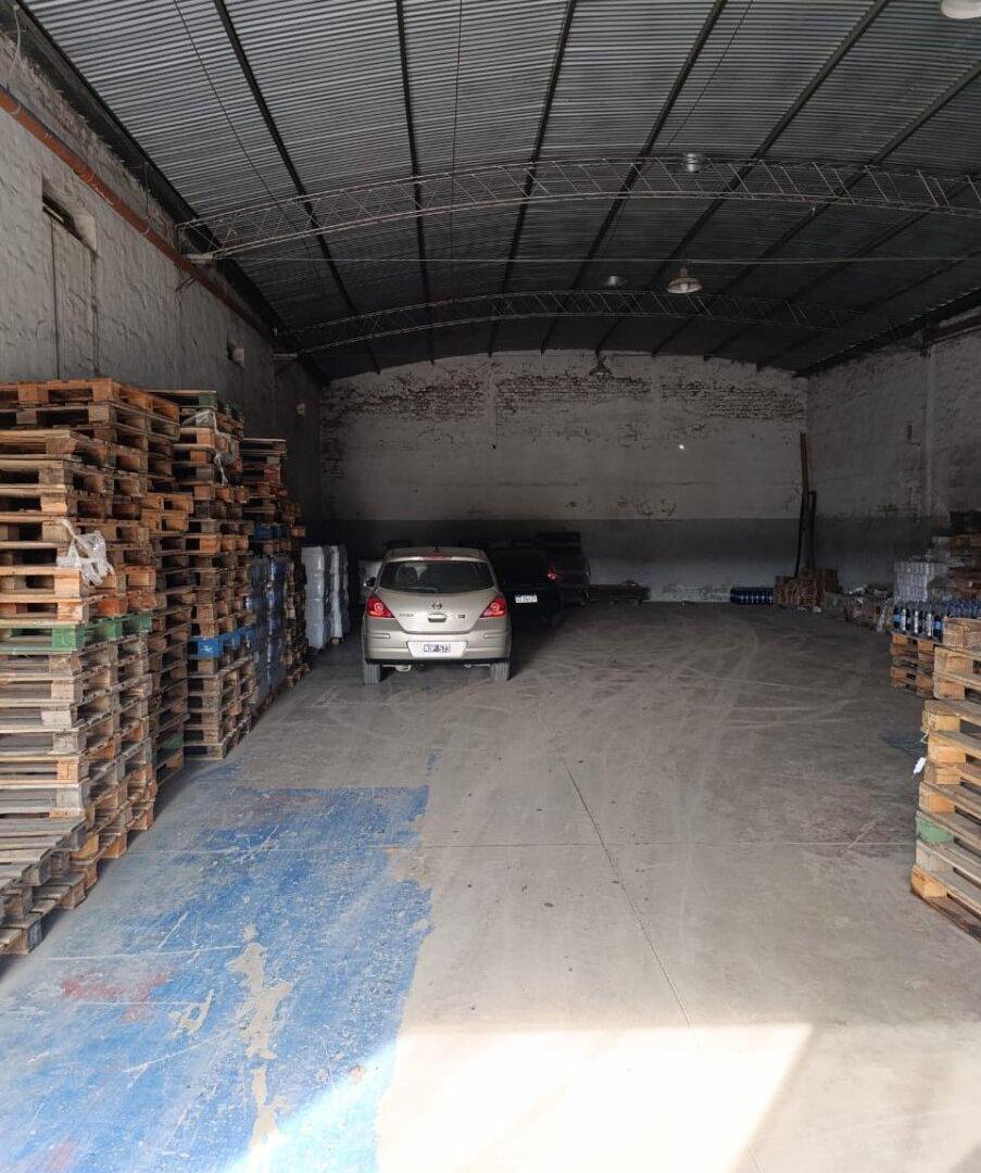 Foto de OPORTUNIDAD DE VENTA DE GALPONES, imagen 4
