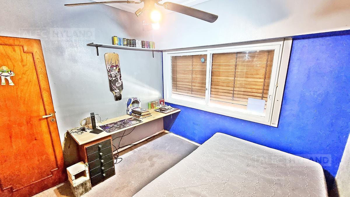 Chalet en Venta con Pileta en San Isidro - Barrio Carreras 5