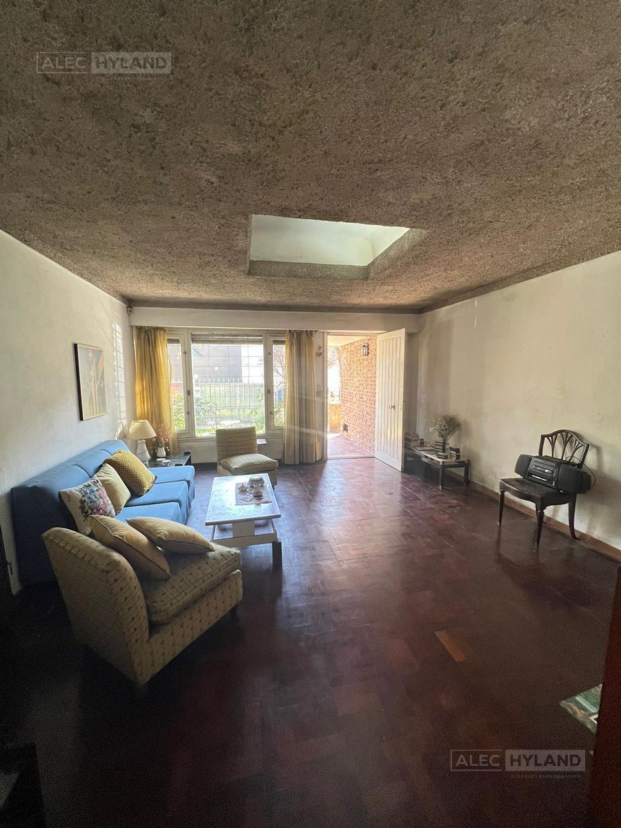 Chalet en Venta en Excelente Ubicación, Acassuso, San Isidro 1