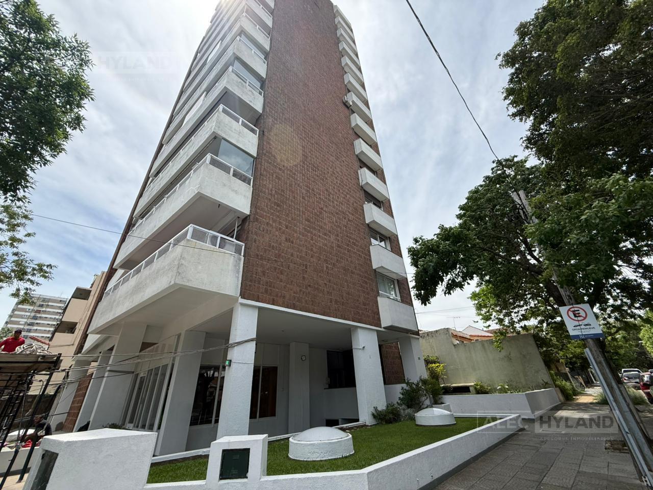 Departamento 5 ambientes en venta, piso señorial, en Acassuso, San Isidro