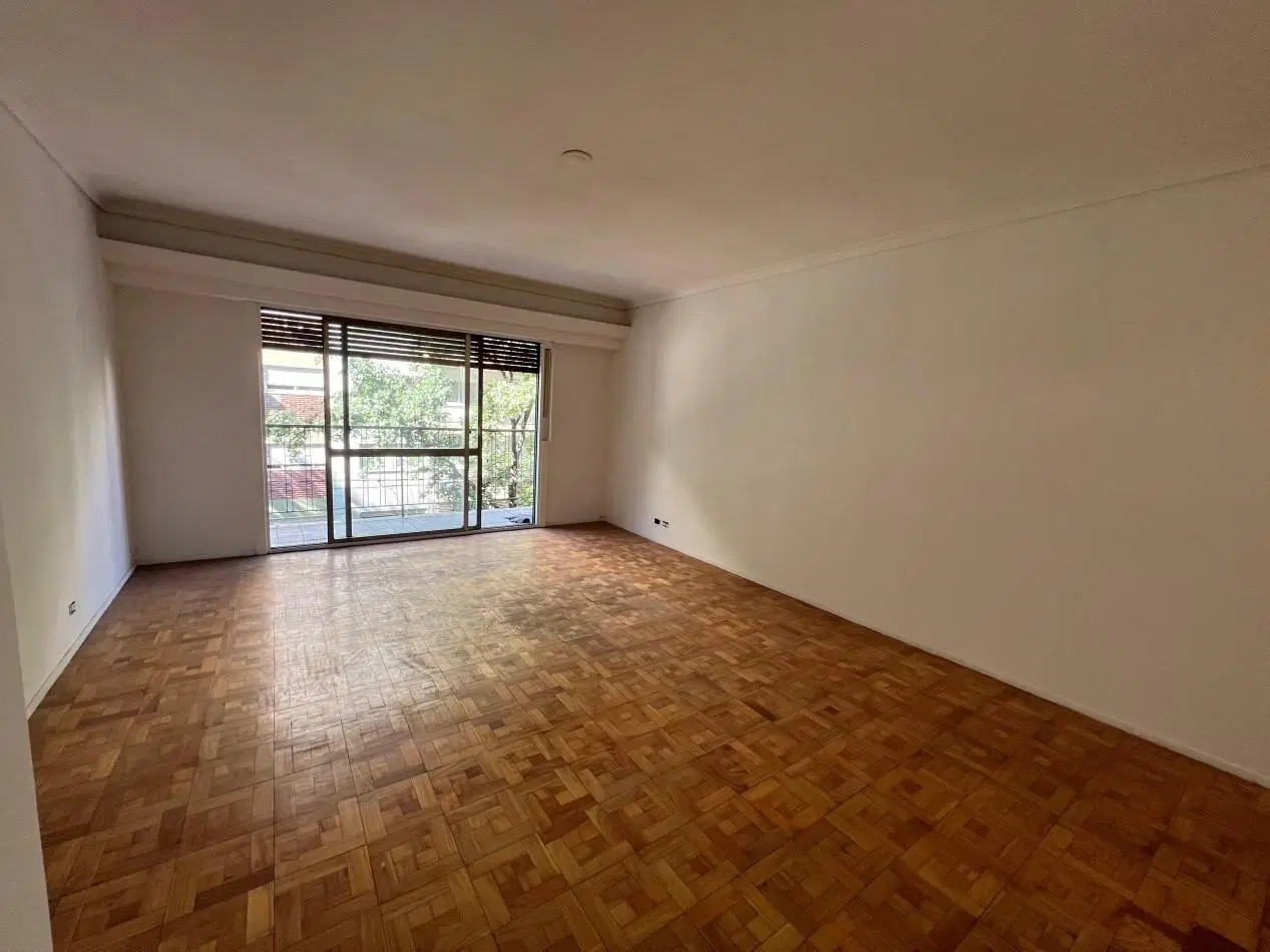 APTO CREDITO: AMPLIO 3 AMBIENTES CON BALCON CORRIDO Y BAULERA 2