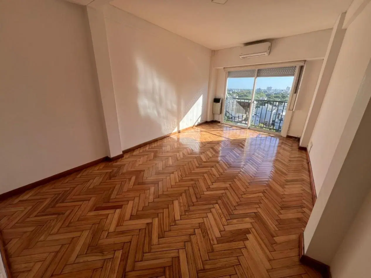 MONOAMBIENTE CON VISTA ABIERTA SOBRE AV. LIBERTADOR - CERCA DEL RIO 1
