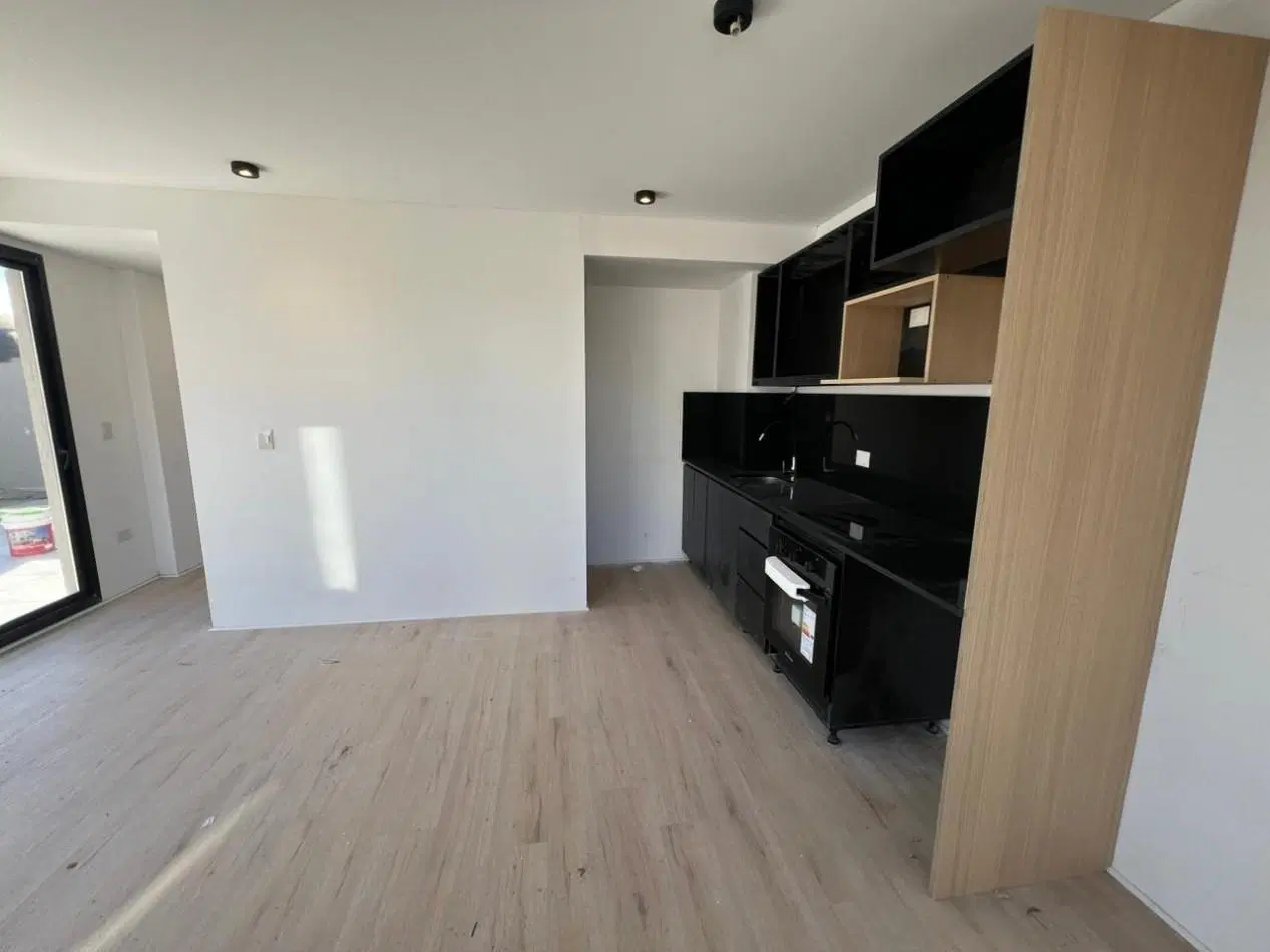 UNICO: 2 AMBIENTES CON TERRAZA PRIVADA DE 45 M² 1