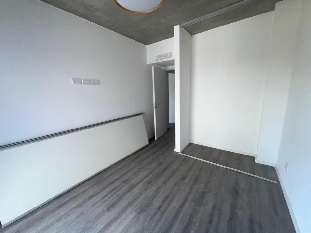 Foto de VENTA departamento de tres ambientes con balcon terraza dormitorio en, imagen 5
