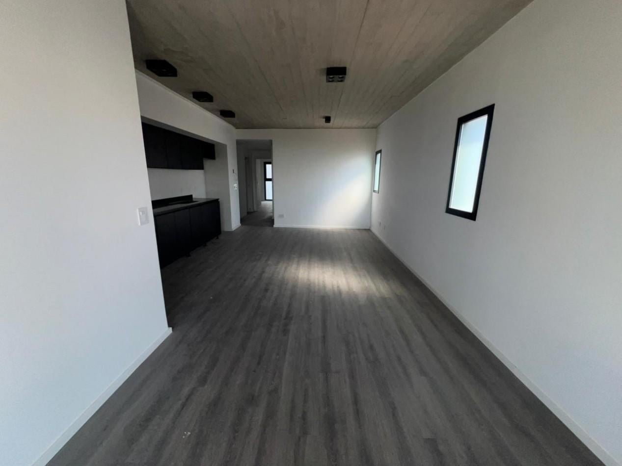 Foto de VENTA departamento de tres ambientes con balcon terraza dormitorio en, imagen 2
