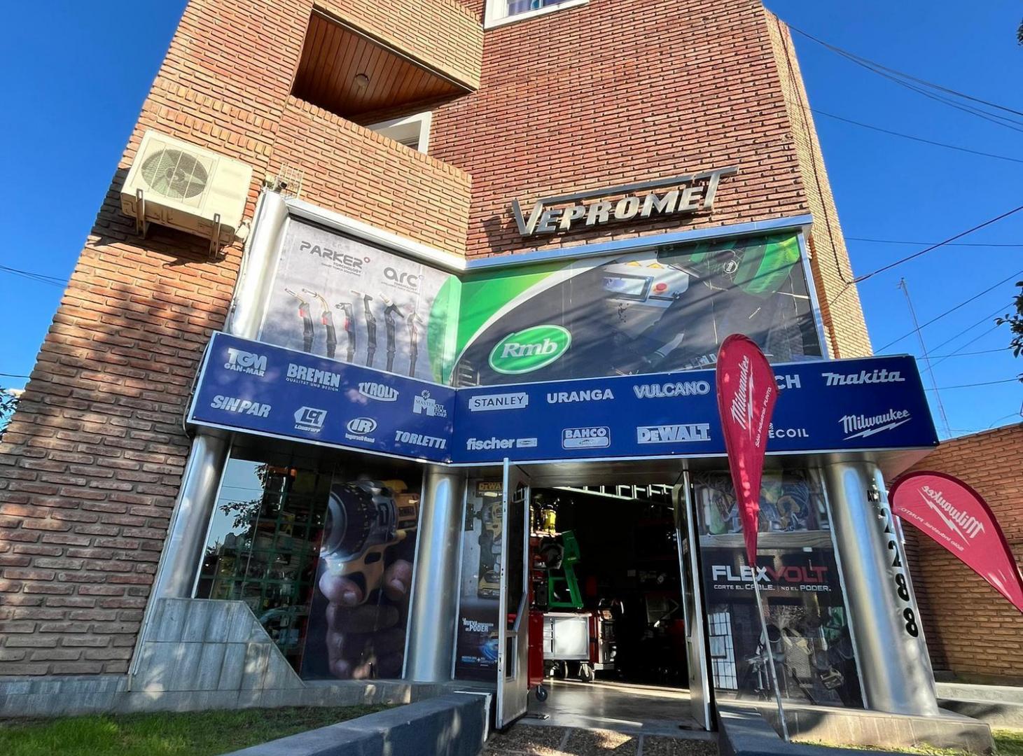 INVERSORES!! Venta Edificio en Bloque en B Crisol - Local comercial  12 departamentos