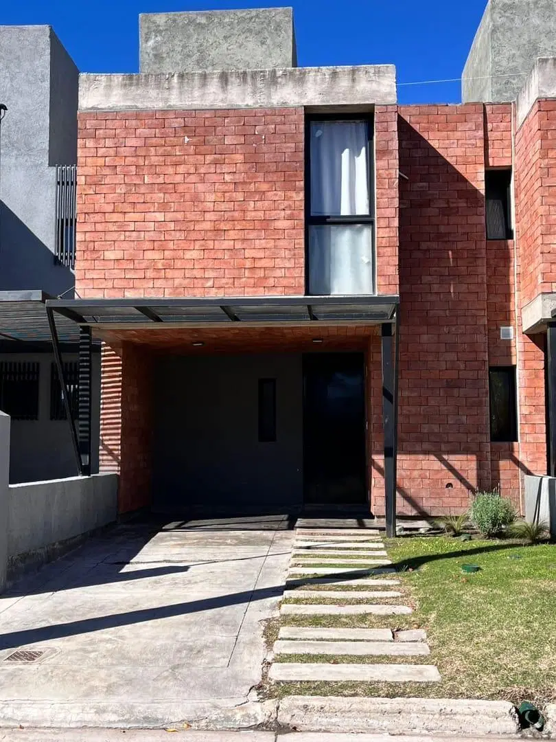 Oportunidad! LA PAYA II - Hermoso duplex 3 dormitorios 4