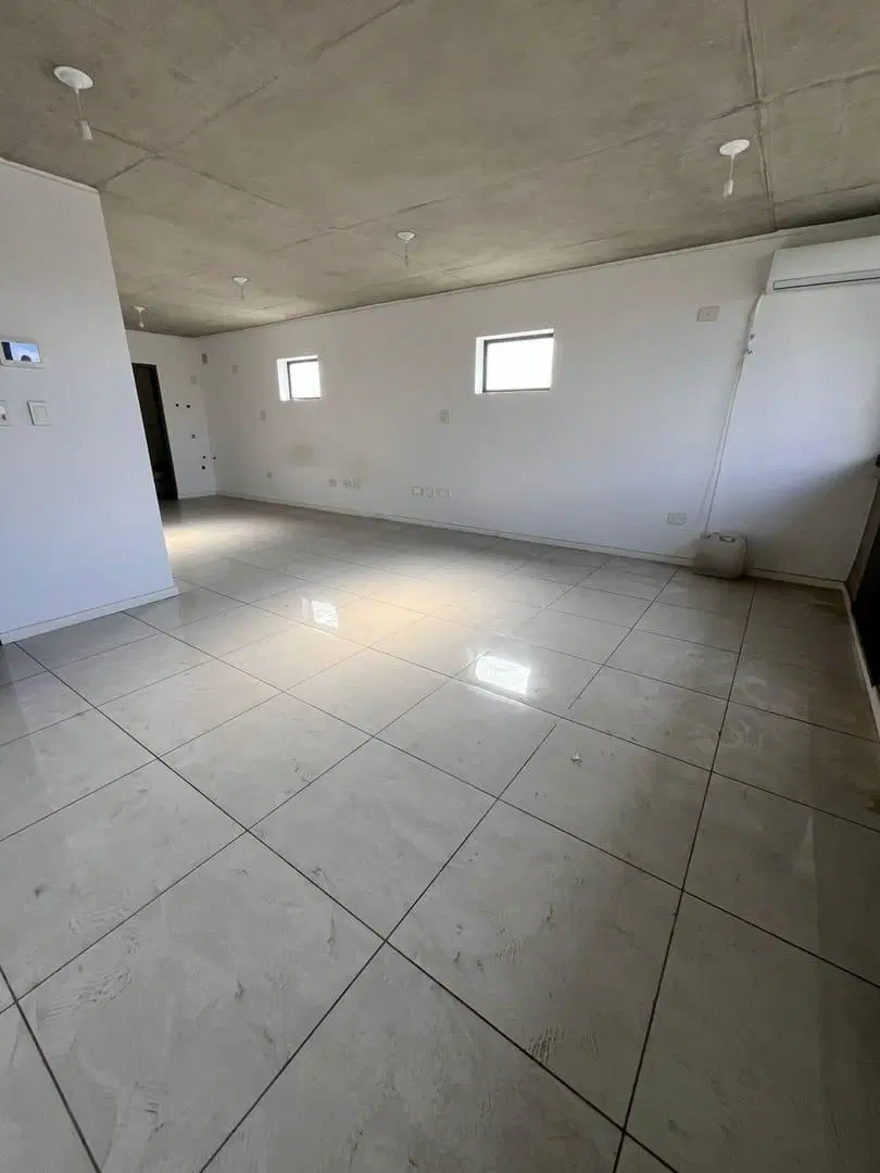Venta! Moderno edificio en bloque frente a Tribunales - 14 oficinas + 2 locales 2