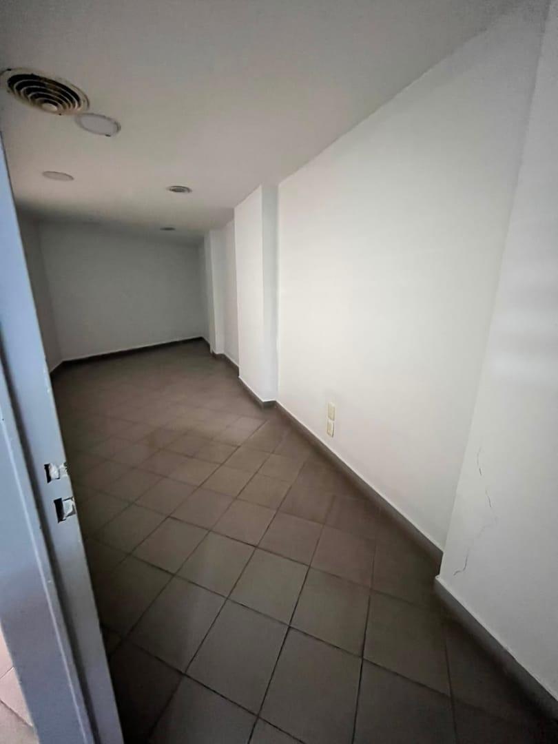 Foto de Local / oficina en alquiler frente a Cañada - 383m2 cubiertos, imagen 3