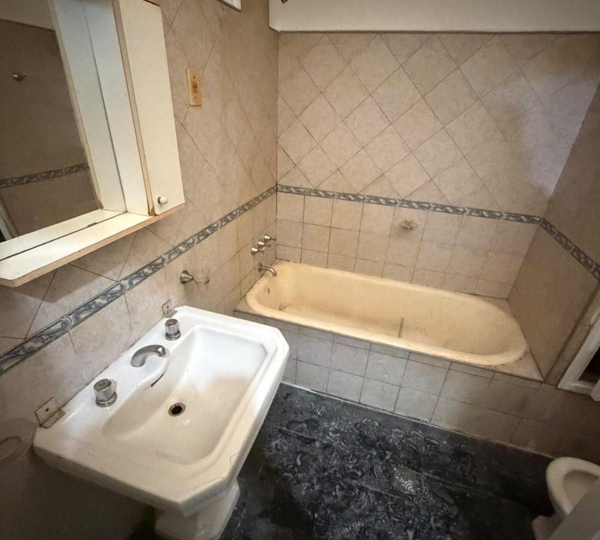 Foto de Casa de dos dormitorios en venta!! General Paz!!, imagen 2