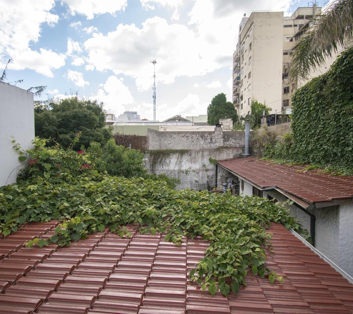 Venta Casa 6 Ambientes Cochera 2 Plantas Jardin Quincho San Cristobal 4