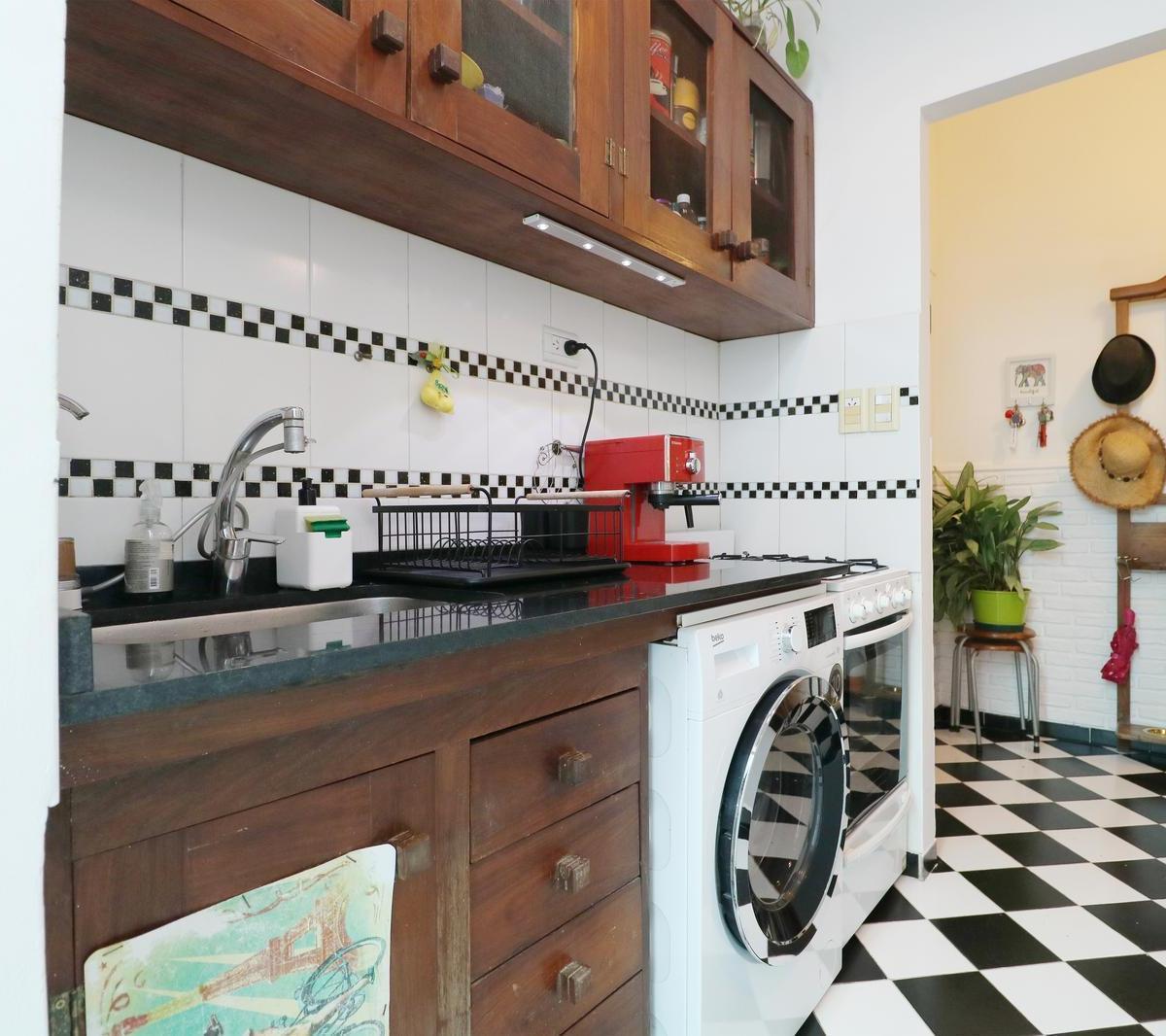 Venta PH de Dos Ambientes en Belgrano - Reciclado - Bajas Expensas - con Patio - Apto Credito 3